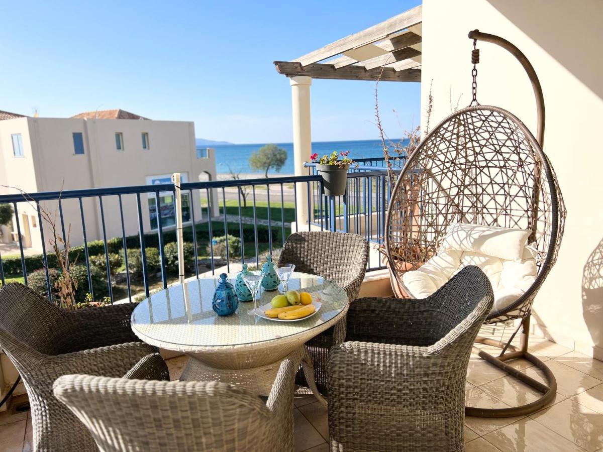 Odyssey Beach Front Apartment 干尼亞 外观 照片