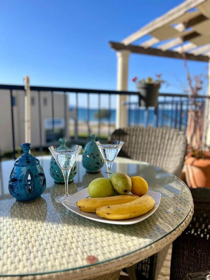 Odyssey Beach Front Apartment 干尼亞 外观 照片